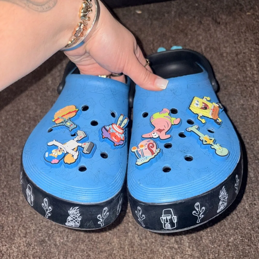 Crocs SpongeBob Edition - Picture 2 of 7